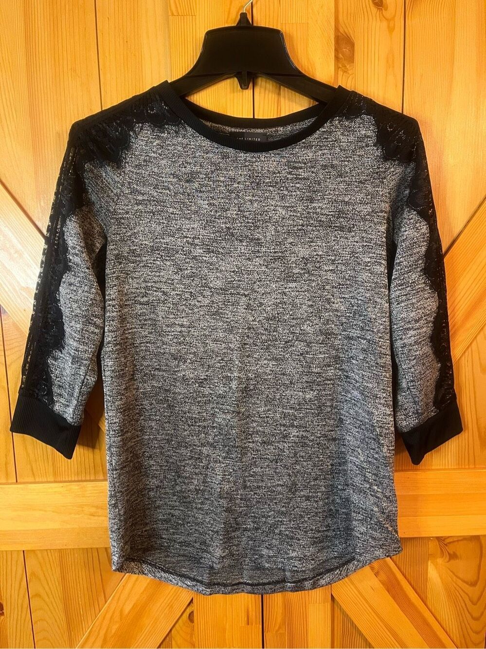 The Limited 3/4 sleeve blouse size XS ￼(1622)